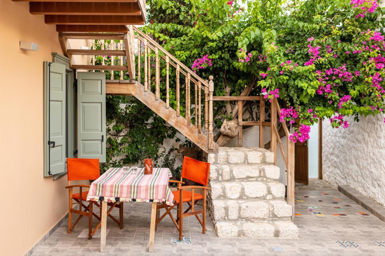 Aphrodite Villas Halki - Villa Bougainvillea Exteriör bild